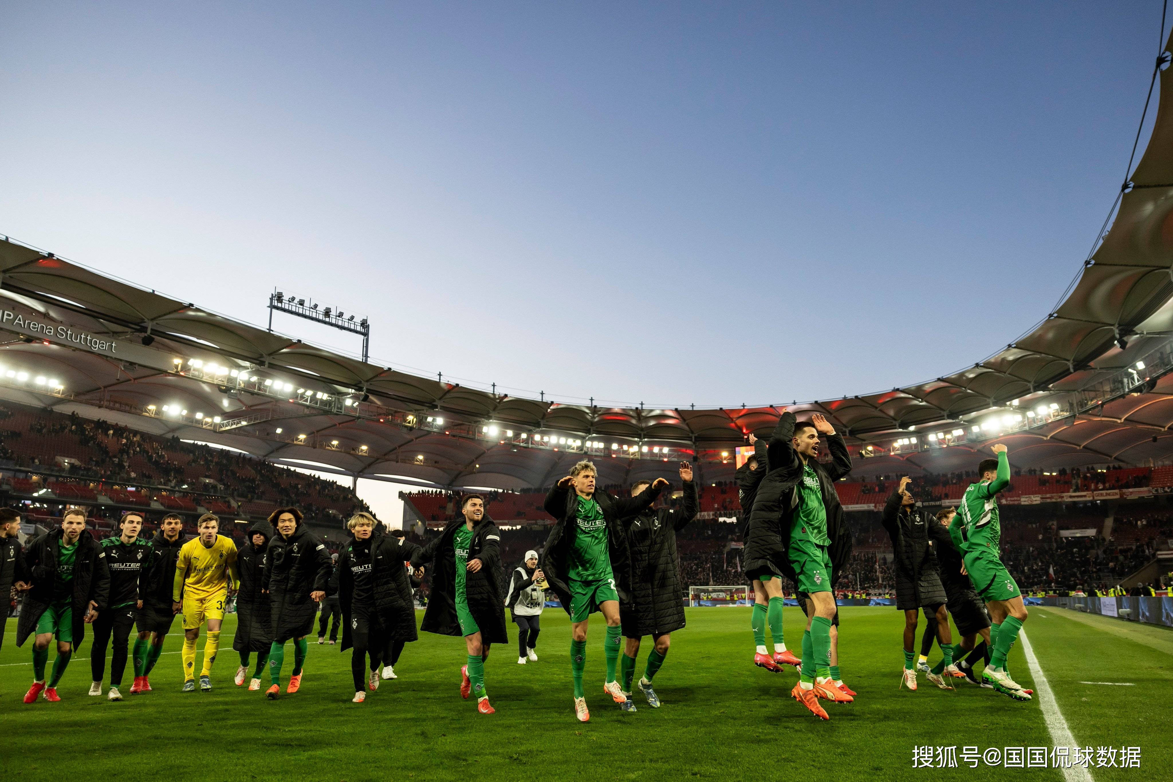 乐鱼-包含加时末段门兴格拉德巴赫备战足总杯，主帅复盘细节曝光，目标明确，年轻球员得到机会的词条-乐鱼